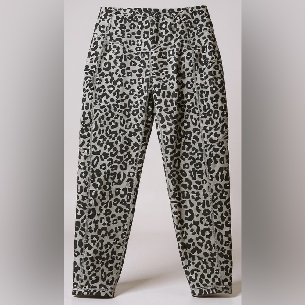 FITTIN Leopard Printed Yoga Leggings With Pocket Women’s Size